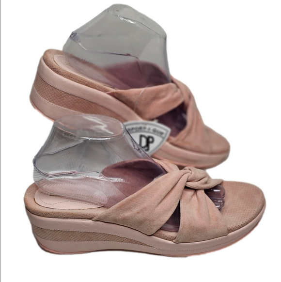 Donald Pliner Plush Pink Heel Wedge Slip on Sandal 9.5